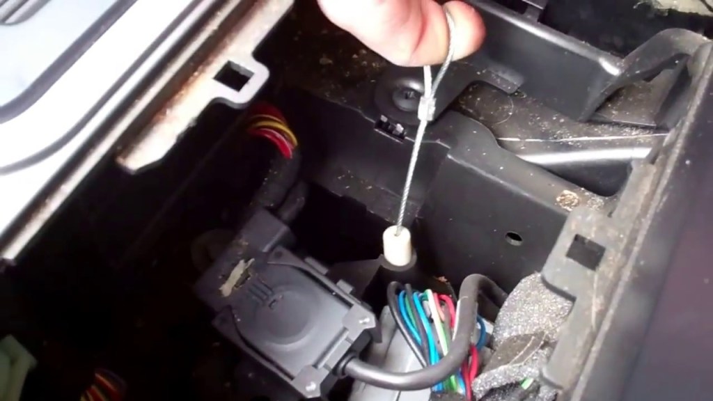 Picture of: How to access hand brake emergency release cable on Land Rover Discovery