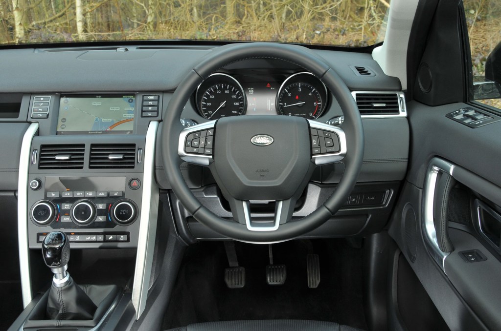 Picture of: Land Rover Discovery Sport