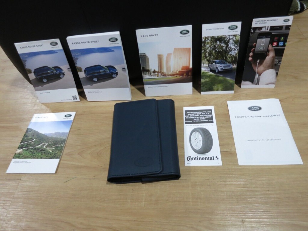 Picture of: LAND ROVER / RANGE ROVER SPORT OWNERS MANUAL BOOK SET + CASE +  NAVIGATION