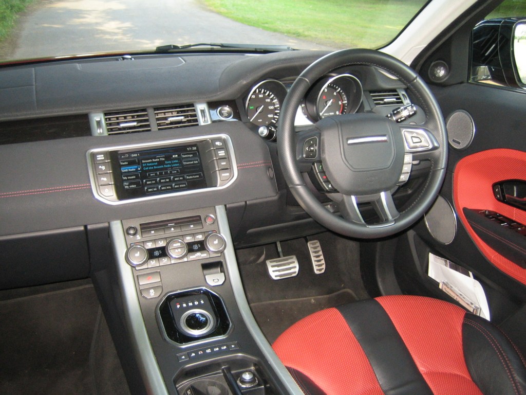 Picture of: Range Rover Evoque SD