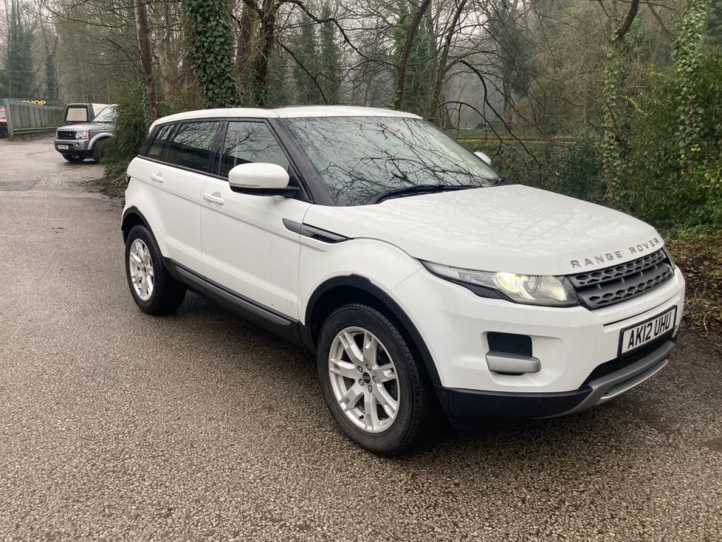 Picture of: AK UHU – 20 Range Rover Evoque – TD Pure – Manual – Land