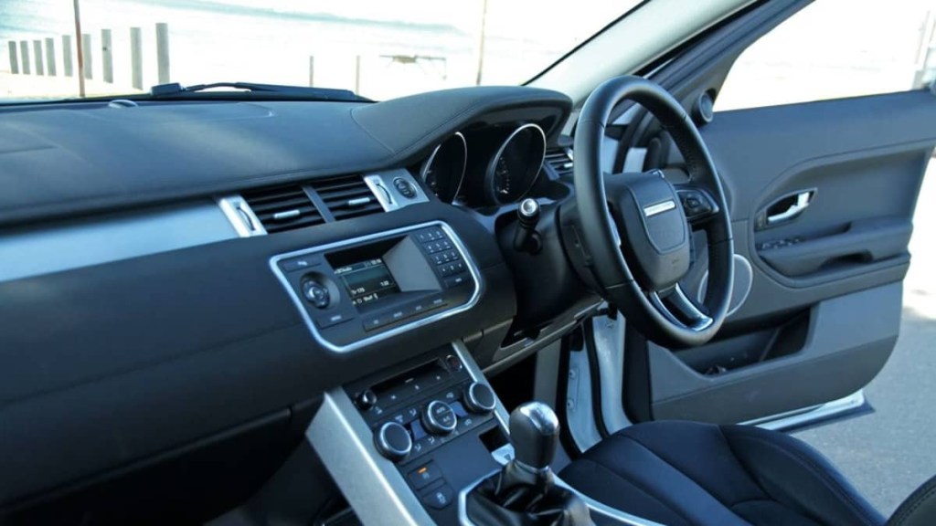 Picture of: Range Rover Evoque Review – Drive