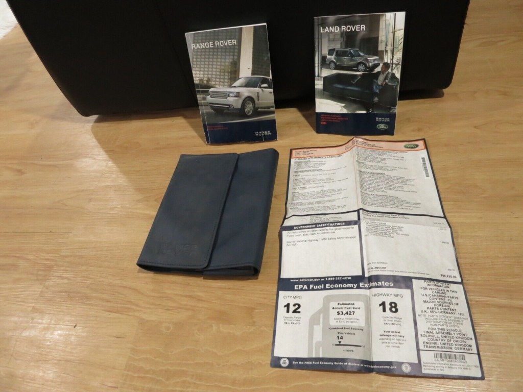 Picture of: Range Rover HSE OWNERS MANUAL BOOK SET + NAVIGATION